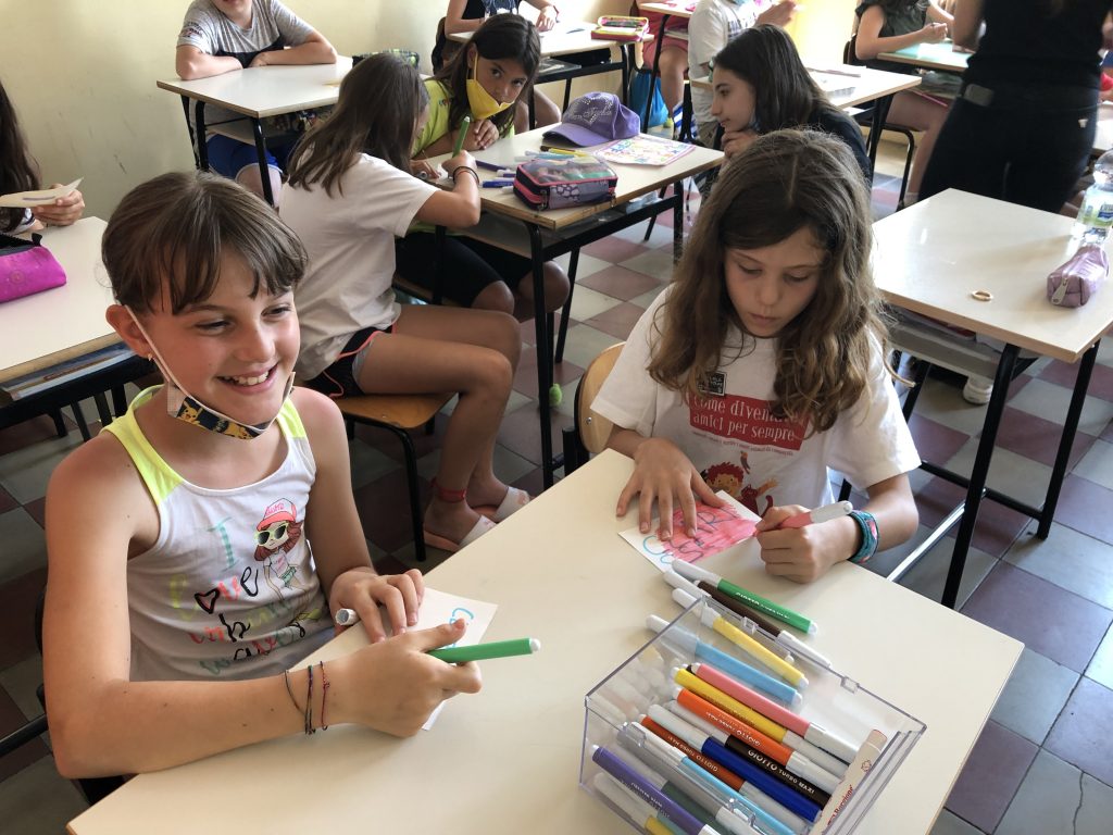 Activités manuelles en classe